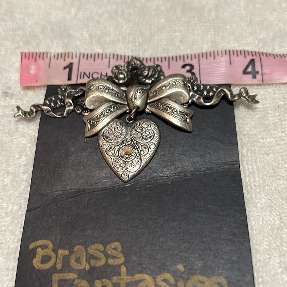 Brass Fantasies Heart & Ribbons Pin - Picture 4 of 5